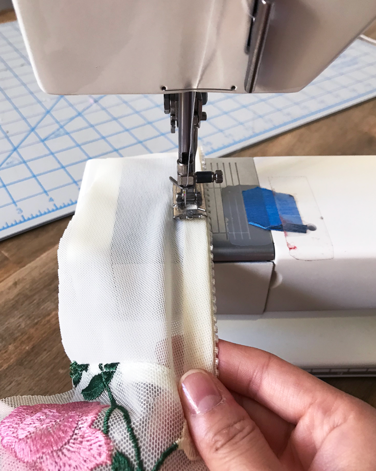 Black Beauty Bra View B SewAlong // Part Ten Sewing Channeling