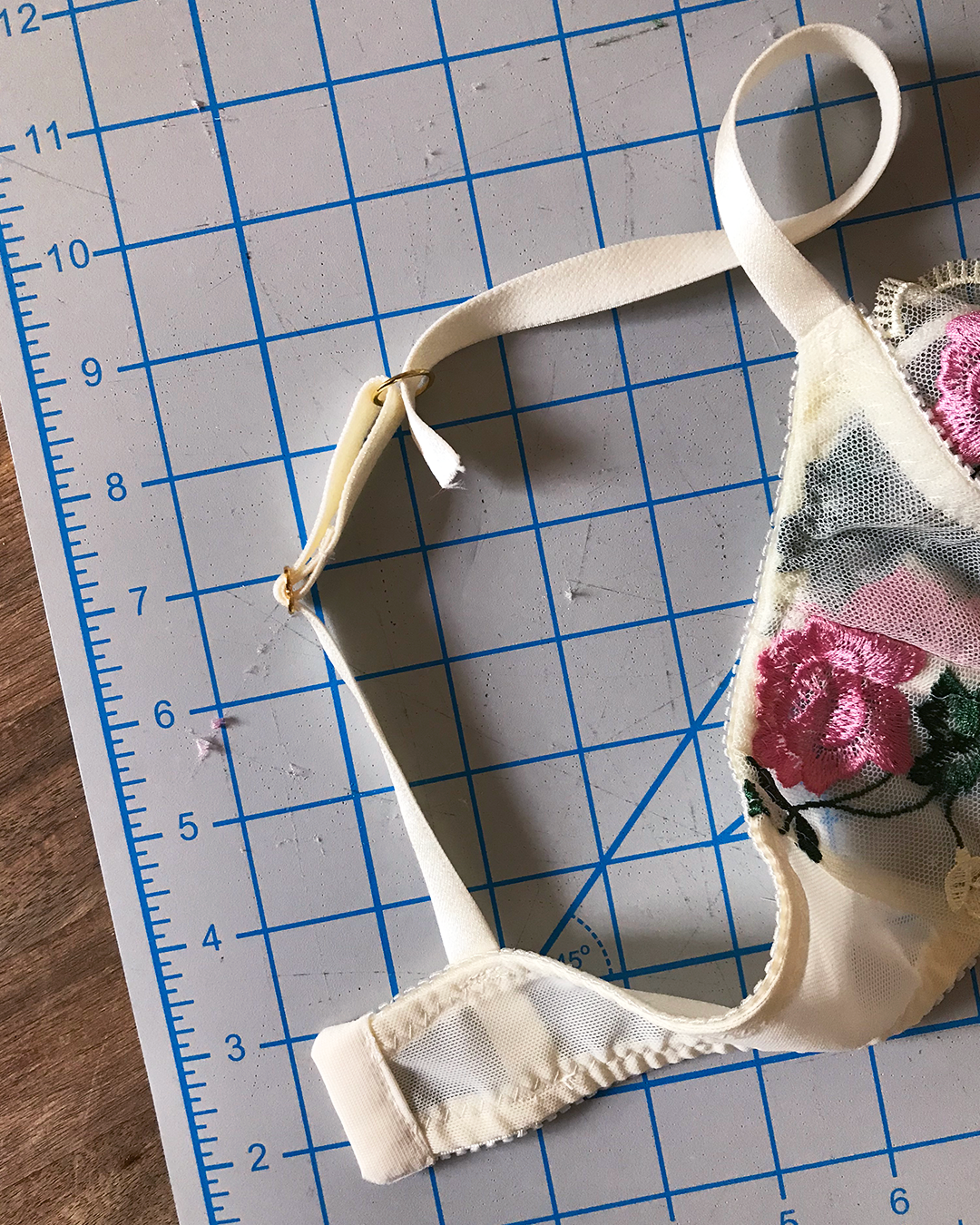 Black Beauty Bra View B Sew-Along // Part Eleven: Sewing – Straps and Hook  & Eye – Tailor Made Blog, bra hook and