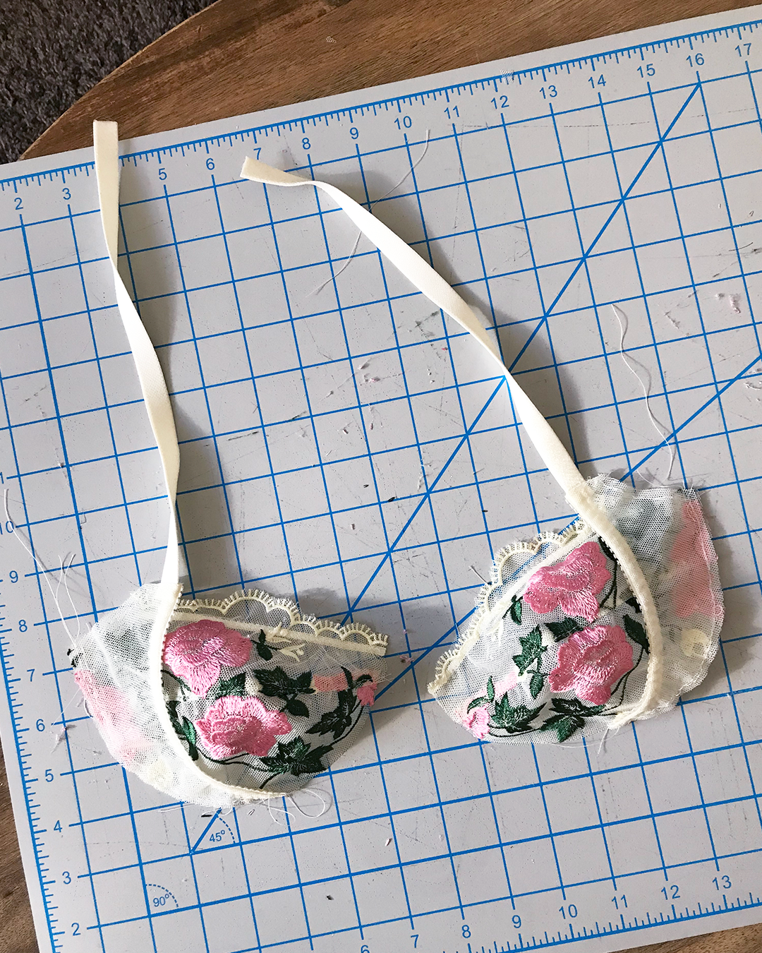 Black Beauty Bra View B Sew-Along // Part Eight: Sewing – Cups – Tailor  Made Blog