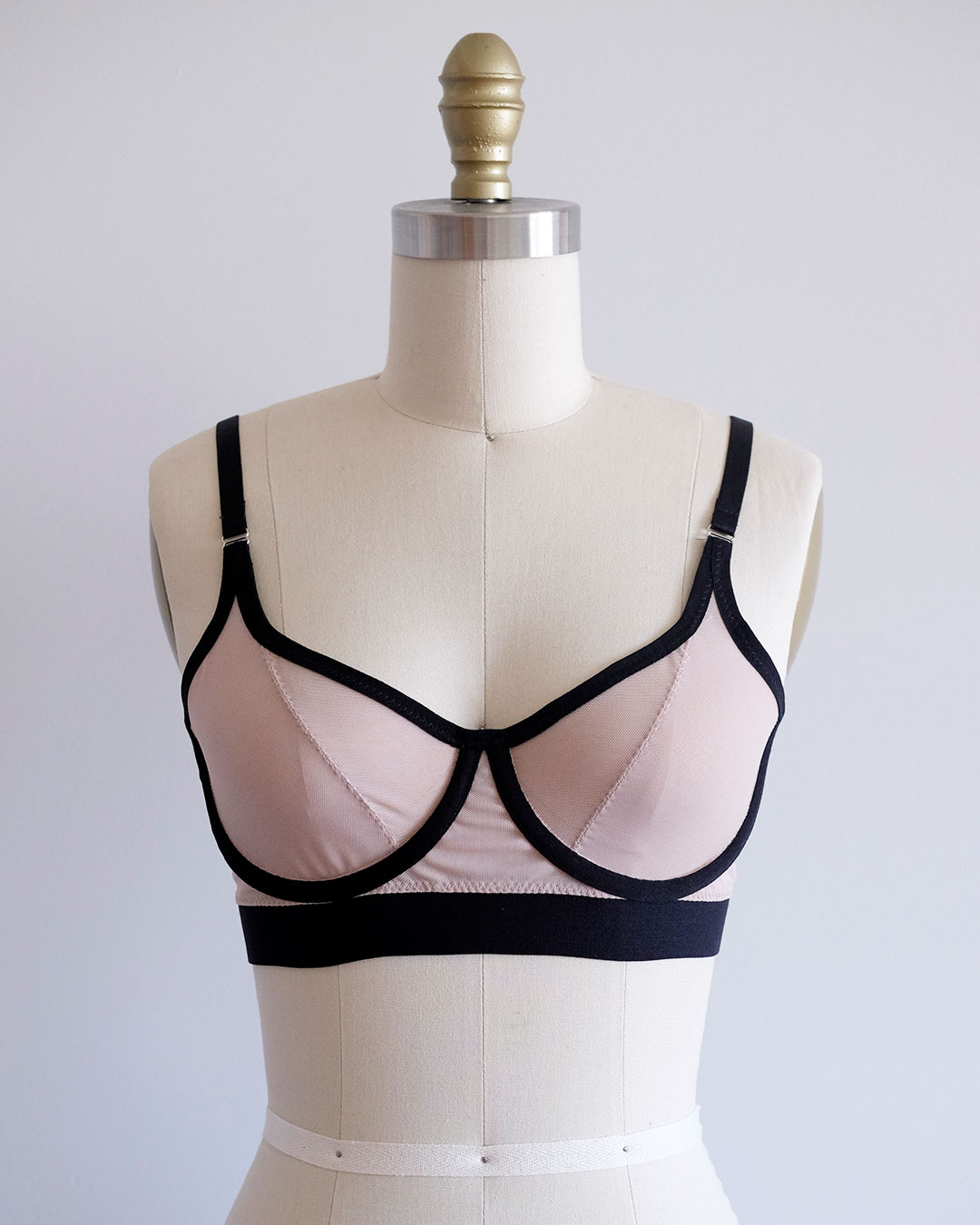 LEARN TO SEW A COMFORTABLE & SUPPORTIVE WIRELESS BRA – Sew and Learn with  Liz